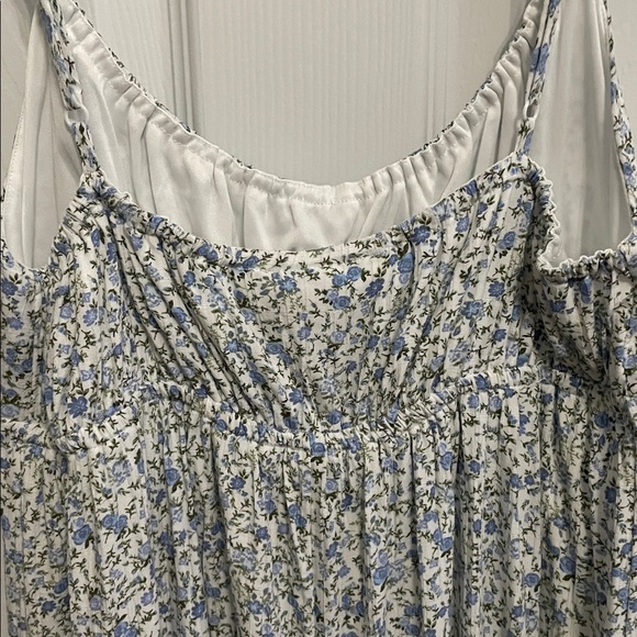 No Boundaries Shirred Midi Dress - Picture 5 of 7